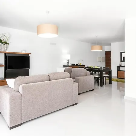 Apartment Caminho Da *
