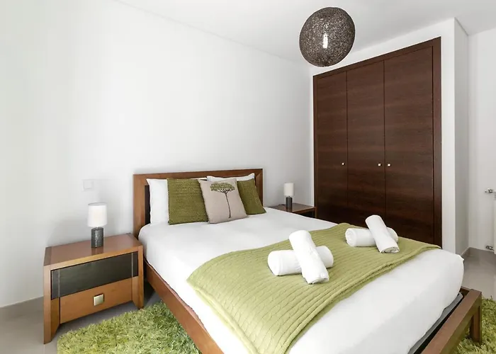 Daire Caminho Da Ferrel (Leiria)